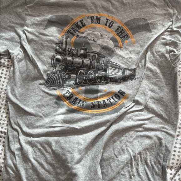 Yellowstone Tee - Picture 3 of 3